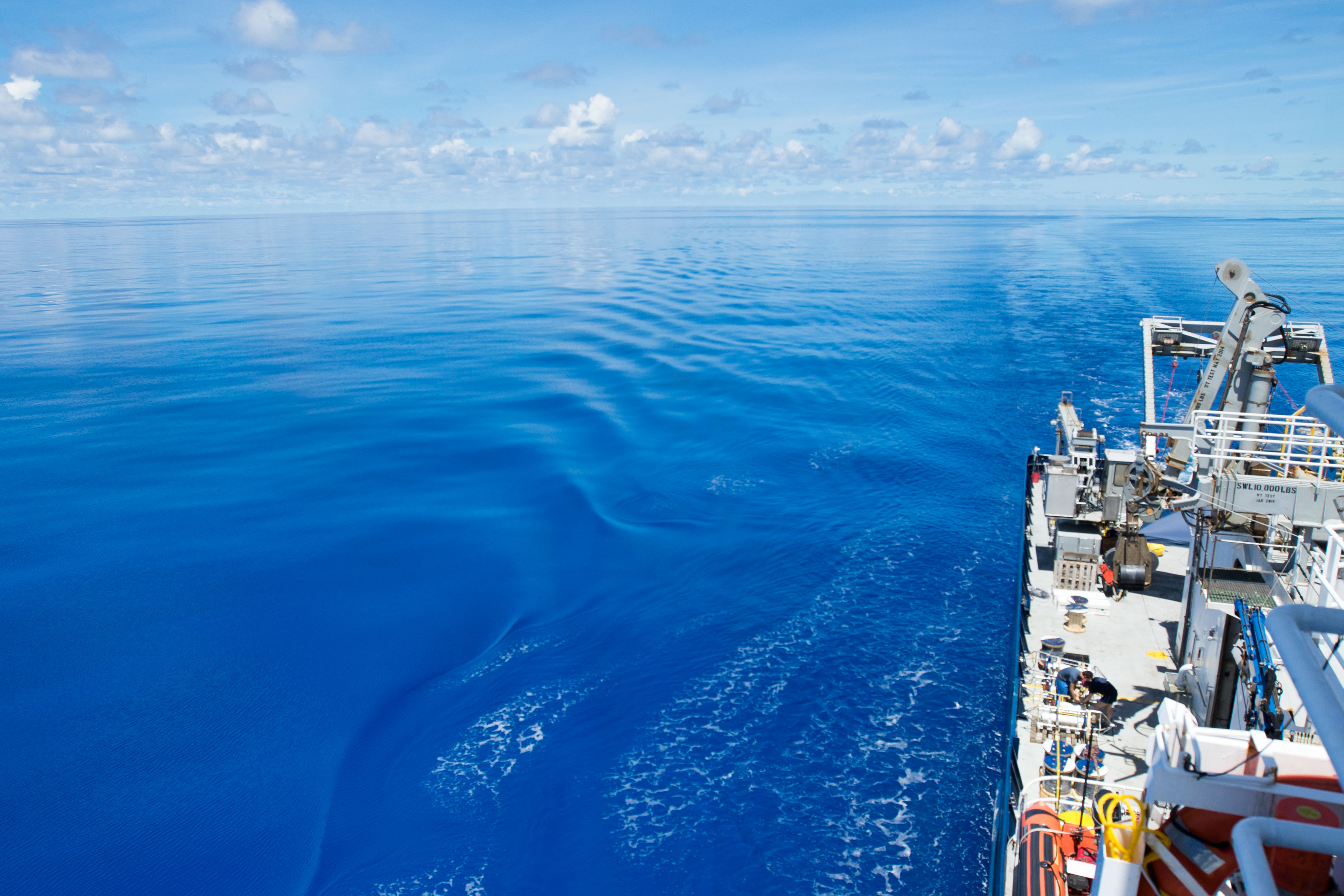 R/V Roger Revelle under way on the open ocean